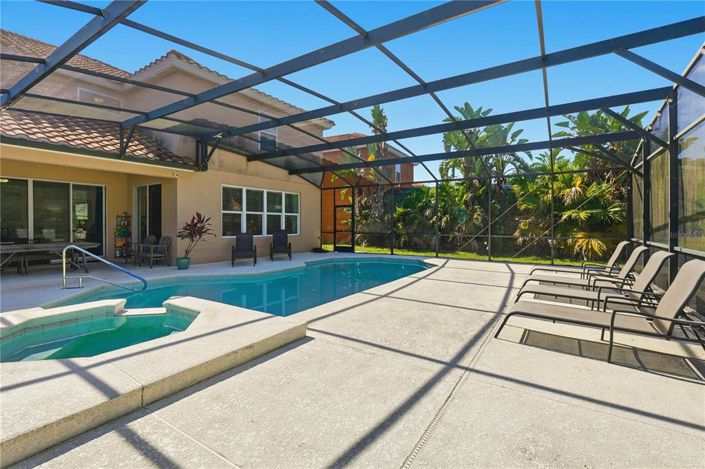 Image No.43-6 Bed Property for sale