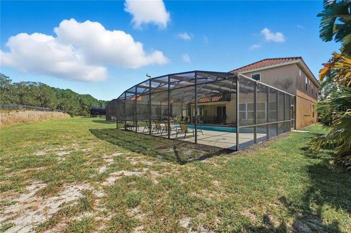 Image No.45-6 Bed Property for sale