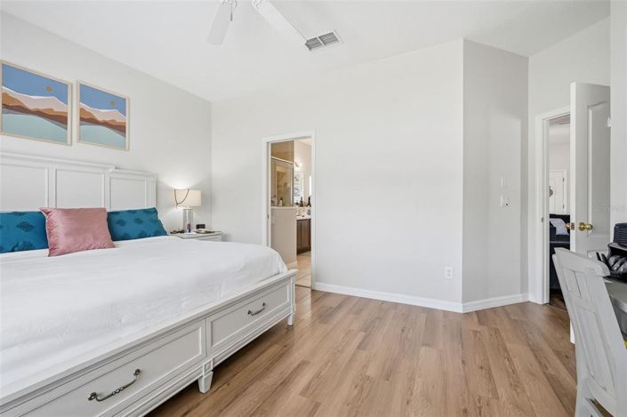 Image No.23-4 Bed Property for sale