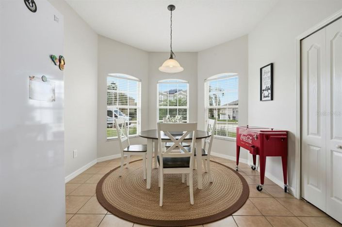 Image No.7-4 Bed Property for sale