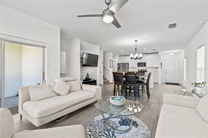 Image No.10-3 Bed Townhouse for sale