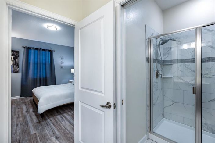 Image No.35-6 Bed Property for sale