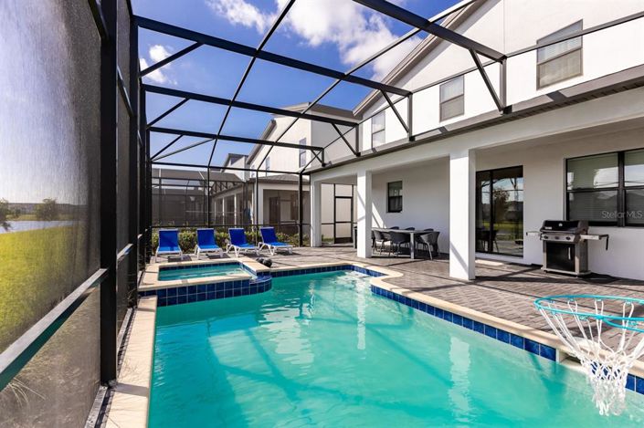 Image No.44-6 Bed Property for sale