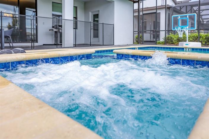 Image No.46-6 Bed Property for sale