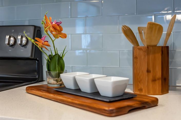 Image No.63-6 Bed Property for sale