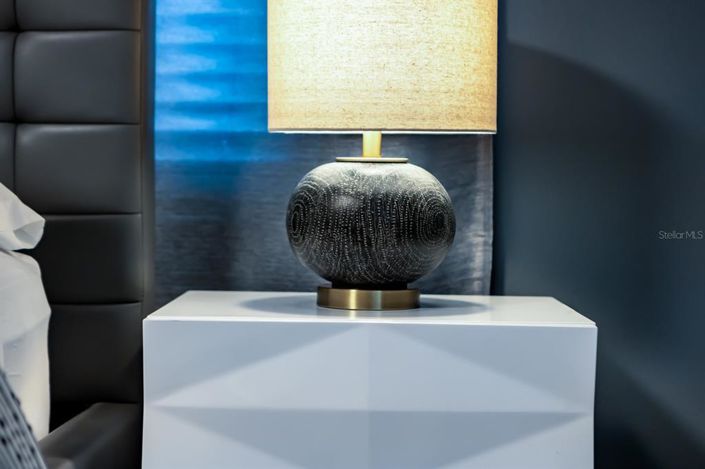 Image No.68-6 Bed Property for sale