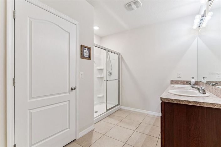 Image No.17-Propriété de 3 chambres à vendre à Clermont