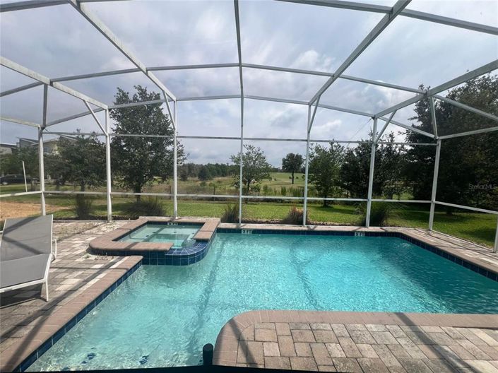 Image No.4-8 Bed Property for sale