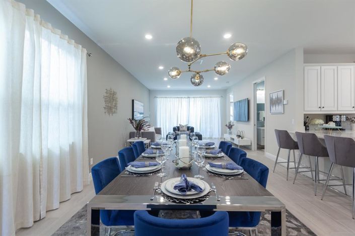 Image No.10-6 Bed Property for sale