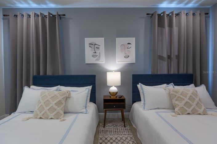 Image No.37-6 Bed Property for sale