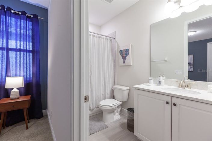 Image No.42-6 Bed Property for sale