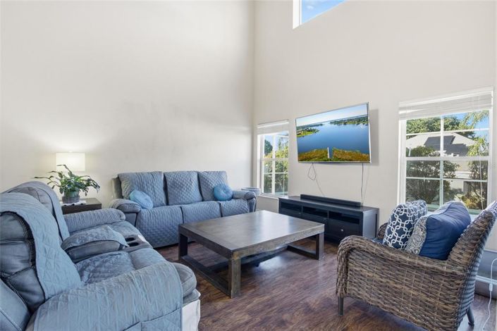 Image No.15-5 Bed Property for sale