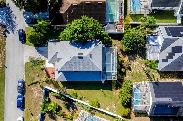 Image No.2-5 Bed Property for sale