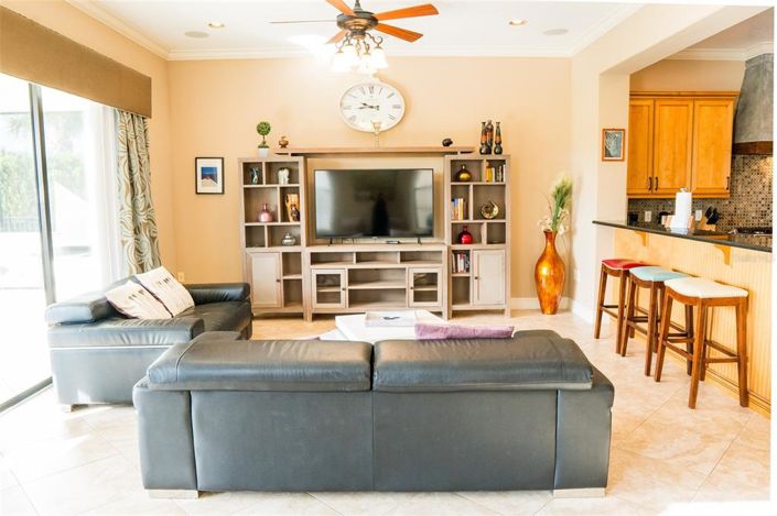 Image No.8-4 Bed Property for sale