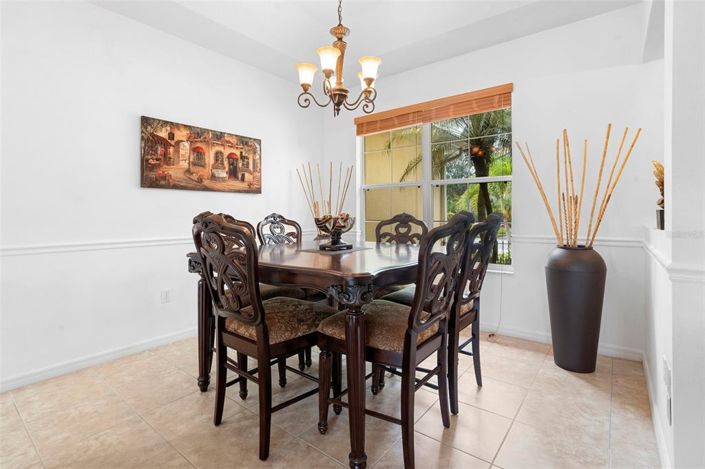 Image No.19-4 Bed Property for sale