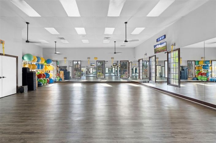 Image No.63-4 Bed Property for sale