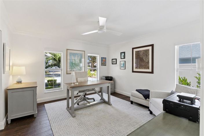 Image No.10-4 Bed Property for sale