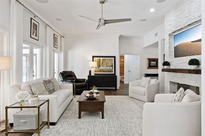 Image No.9-4 Bed Property for sale