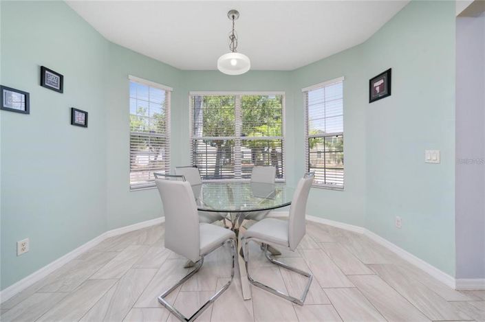 Image No.10-5 Bed Property for sale