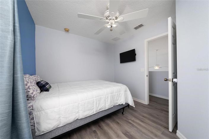 Image No.14-5 Bed Property for sale