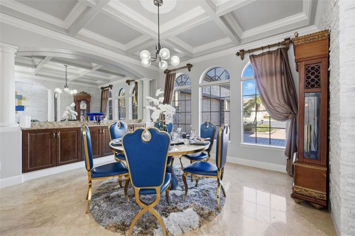 Image No.26-6 Bed Property for sale