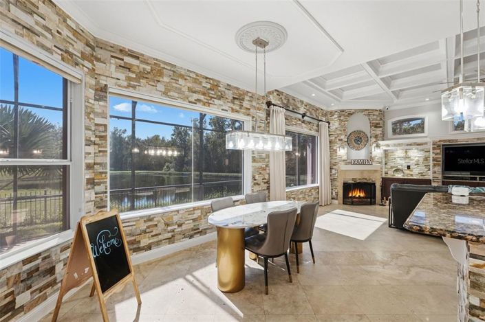 Image No.38-6 Bed Property for sale