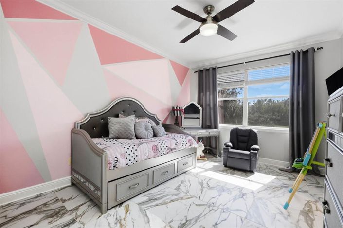 Image No.53-6 Bed Property for sale