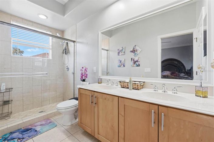 Image No.58-6 Bed Property for sale