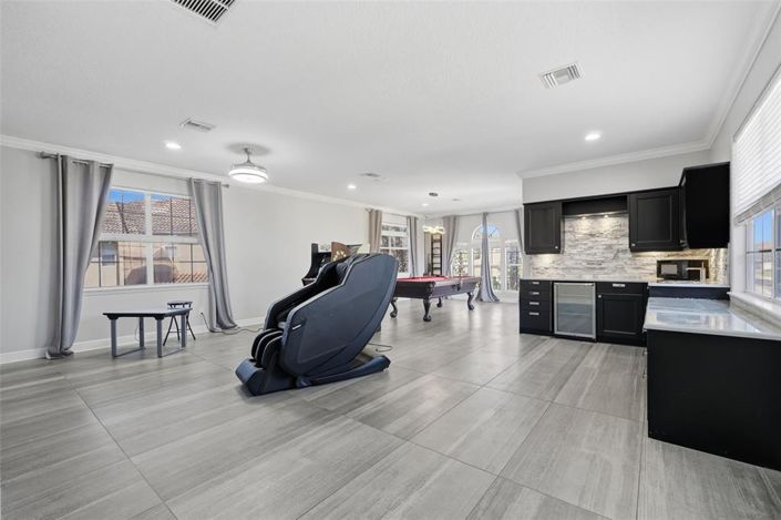 Image No.59-6 Bed Property for sale