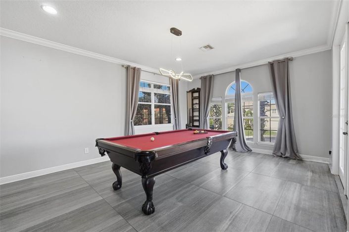 Image No.62-6 Bed Property for sale