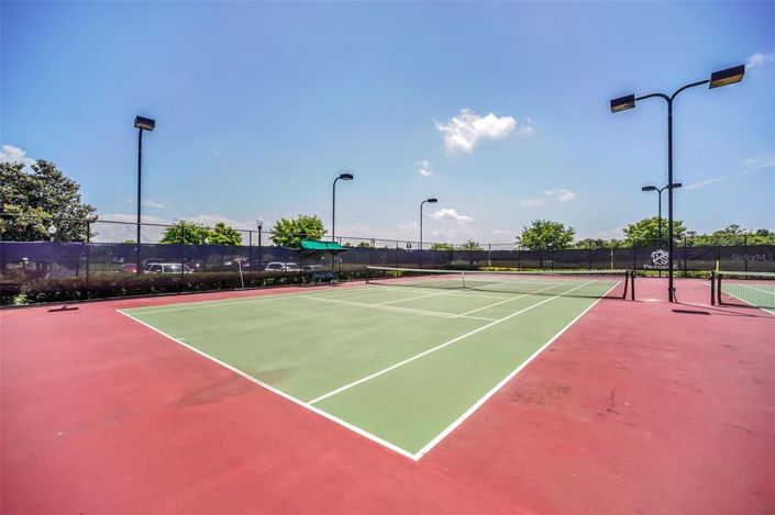 Image No.73-6 Bed Property for sale