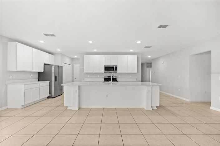 Image No.5-4 Bed Property for sale