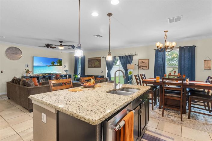 Image No.10-4 Bed Property for sale