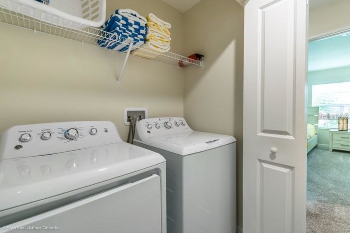 Image No.10-4 Bed Townhouse for sale