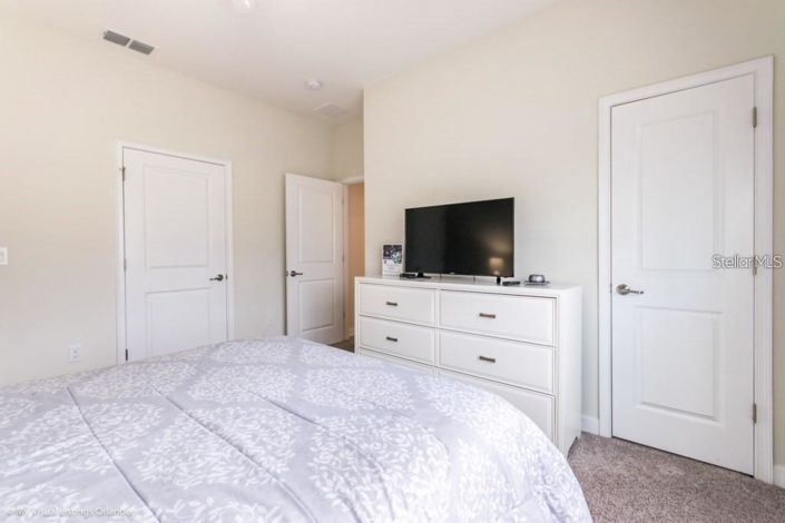 Image No.20-4 Bed Townhouse for sale