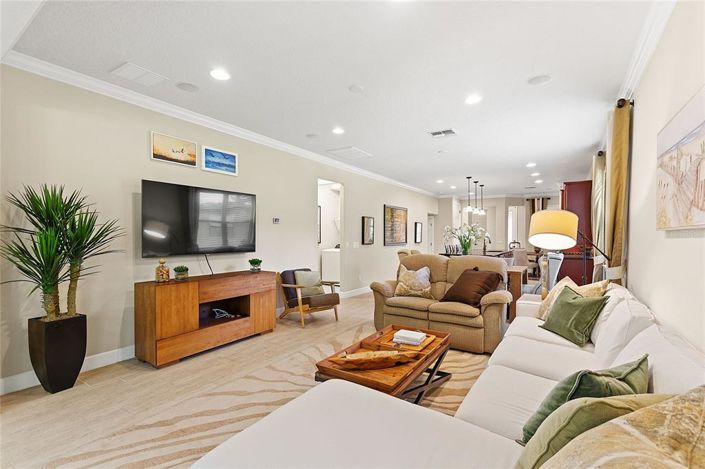 Image No.27-3 Bed Property for sale