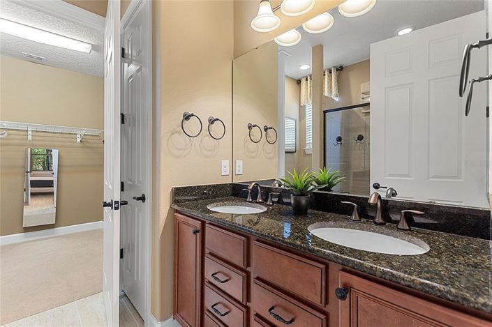 Image No.34-3 Bed Property for sale