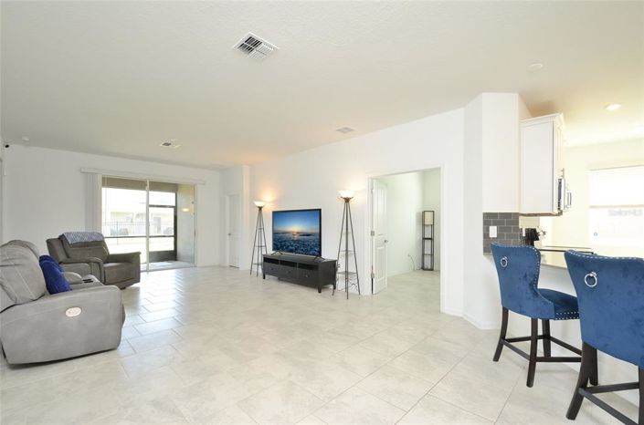 Image No.11-4 Bed Property for sale