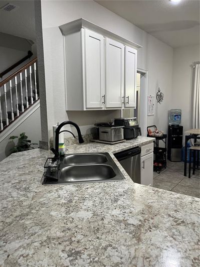 Image No.12-5 Bed Property for sale