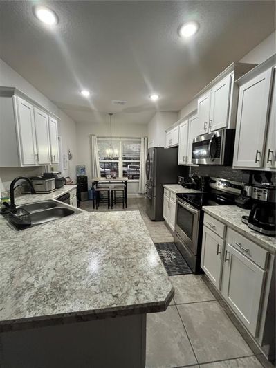 Image No.13-5 Bed Property for sale