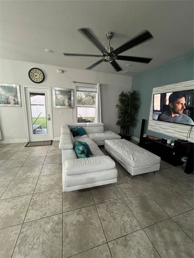 Image No.22-5 Bed Property for sale