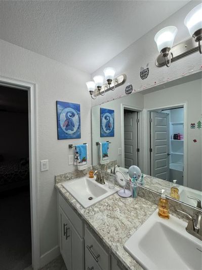 Image No.51-5 Bed Property for sale