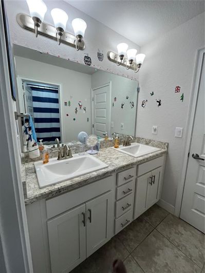 Image No.53-5 Bed Property for sale