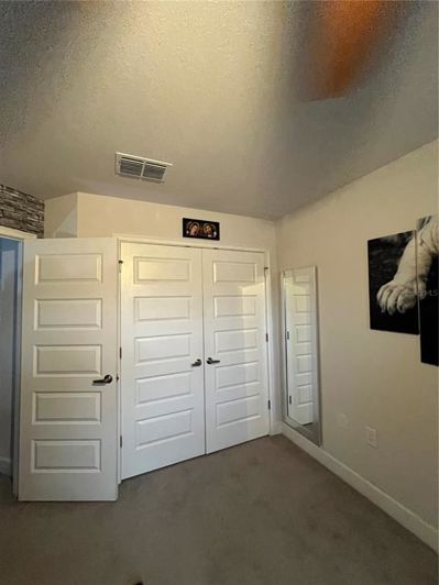 Image No.65-5 Bed Property for sale