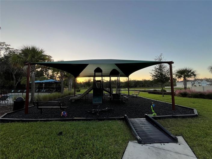 Image No.79-5 Bed Property for sale