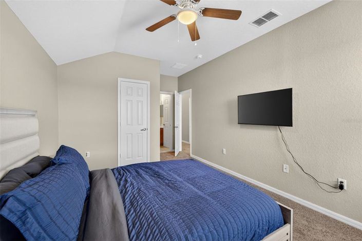 Image No.27-5 Bed Property for sale