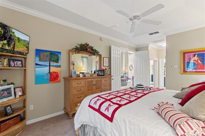 Image No.10-3 Bed Property for sale