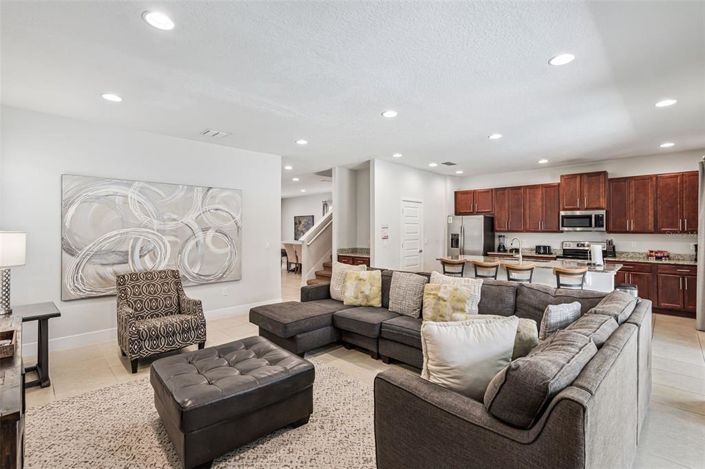 Image No.4-Propriété de 5 chambres à vendre à Kissimmee