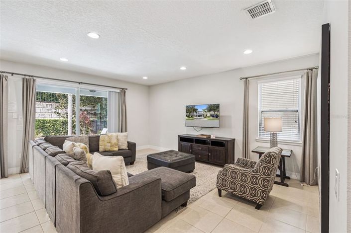 Image No.6-Propriété de 5 chambres à vendre à Kissimmee