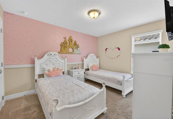 Image No.39-5 Bed Property for sale